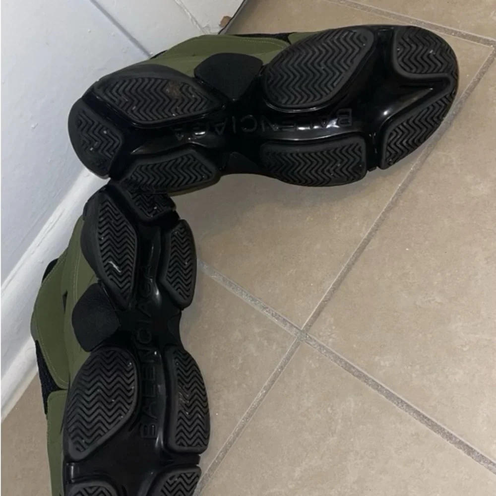 Balenciaga triple a only worn once - Picture 4 of 5